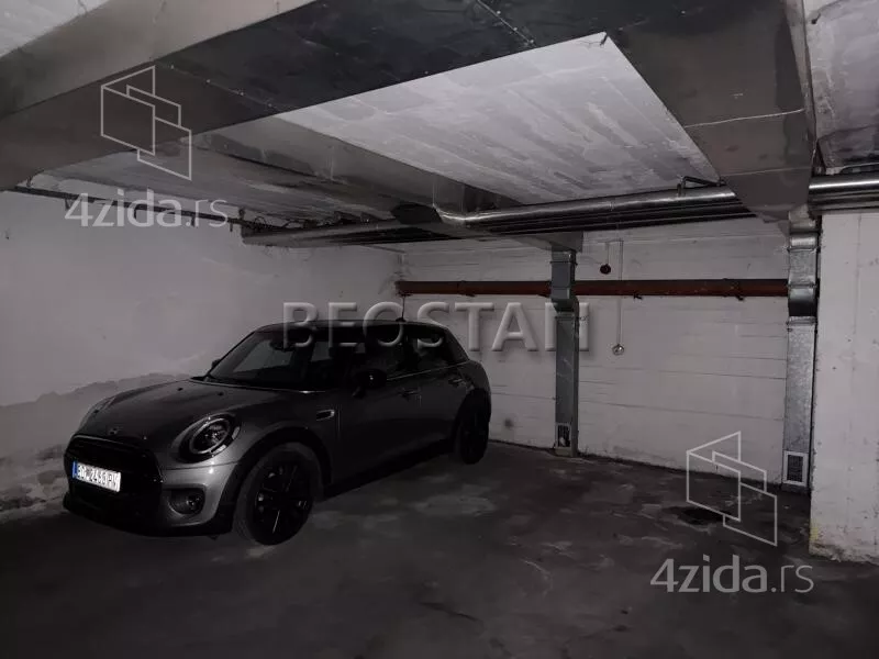 Garaža | 4zida