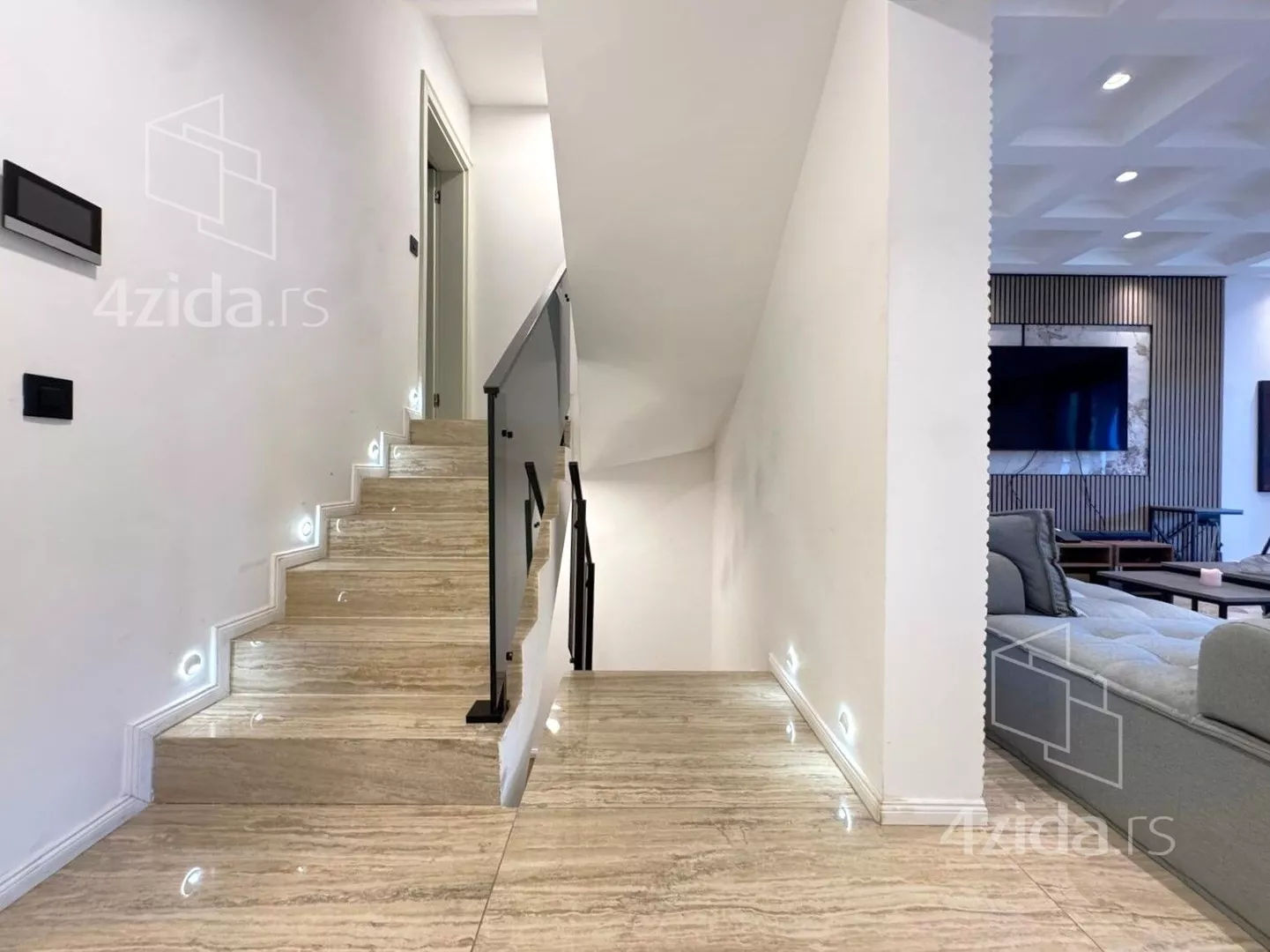 Kuća | 4zida