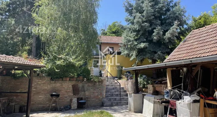 Plac | 4zida