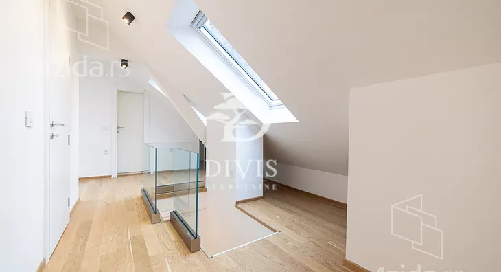 Četvoroiposoban stan | 4zida