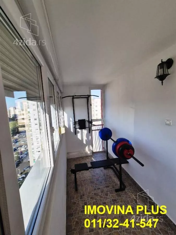 Dvoiposoban stan | 4zida