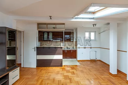 Svetosavska | 4zida.rs