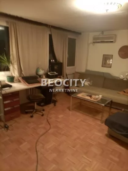 Ustanička | 4zida.rs