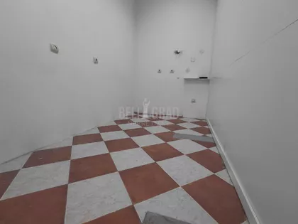 Milana Uzelca | 4zida.rs