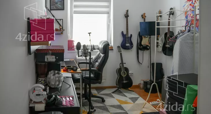 Troiposoban stan | 4zida