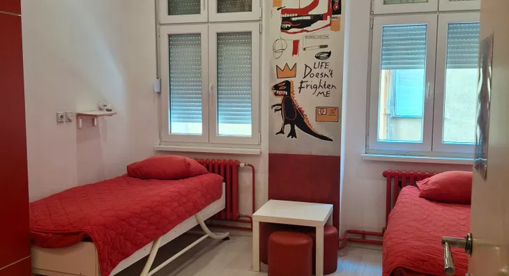 Petosoban stan | 4zida