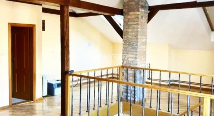 Petoiposoban stan | 4zida