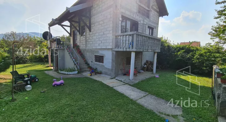 3-etažna kuća | 4zida