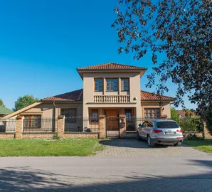 Mali Radanovac, Gradske lokacije, Subotica, dvoetažna | 4zida.rs