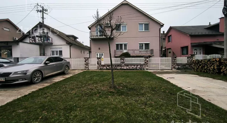 3-etažna kuća | 4zida