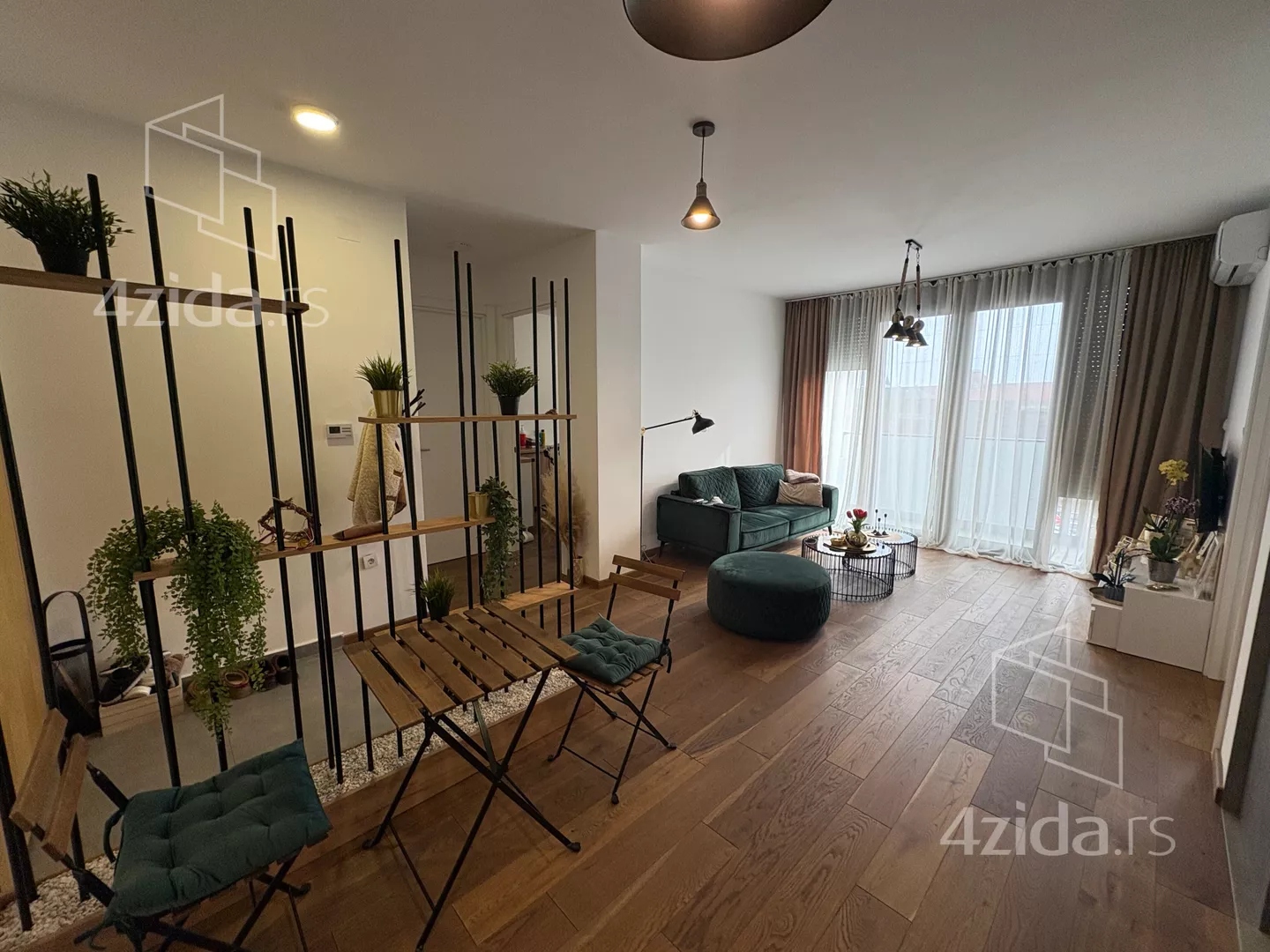 Dvoiposoban stan | 4zida