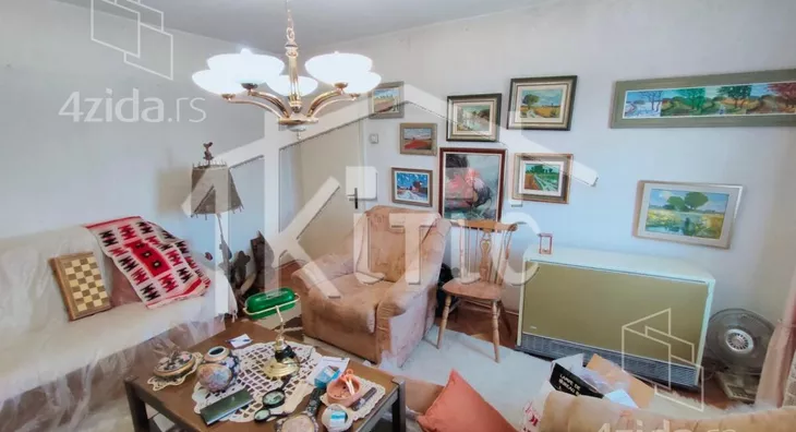 Troiposoban stan | 4zida