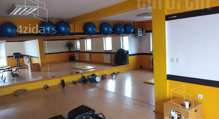 Poslovni prostor | 4zida