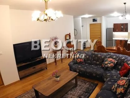 Tadije Sondermajera | 4zida.rs