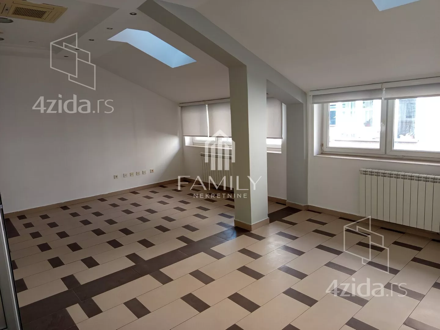 Poslovni prostor | 4zida