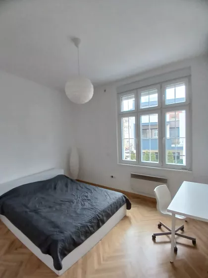 Crveni Krst Vračar | 4zida.rs