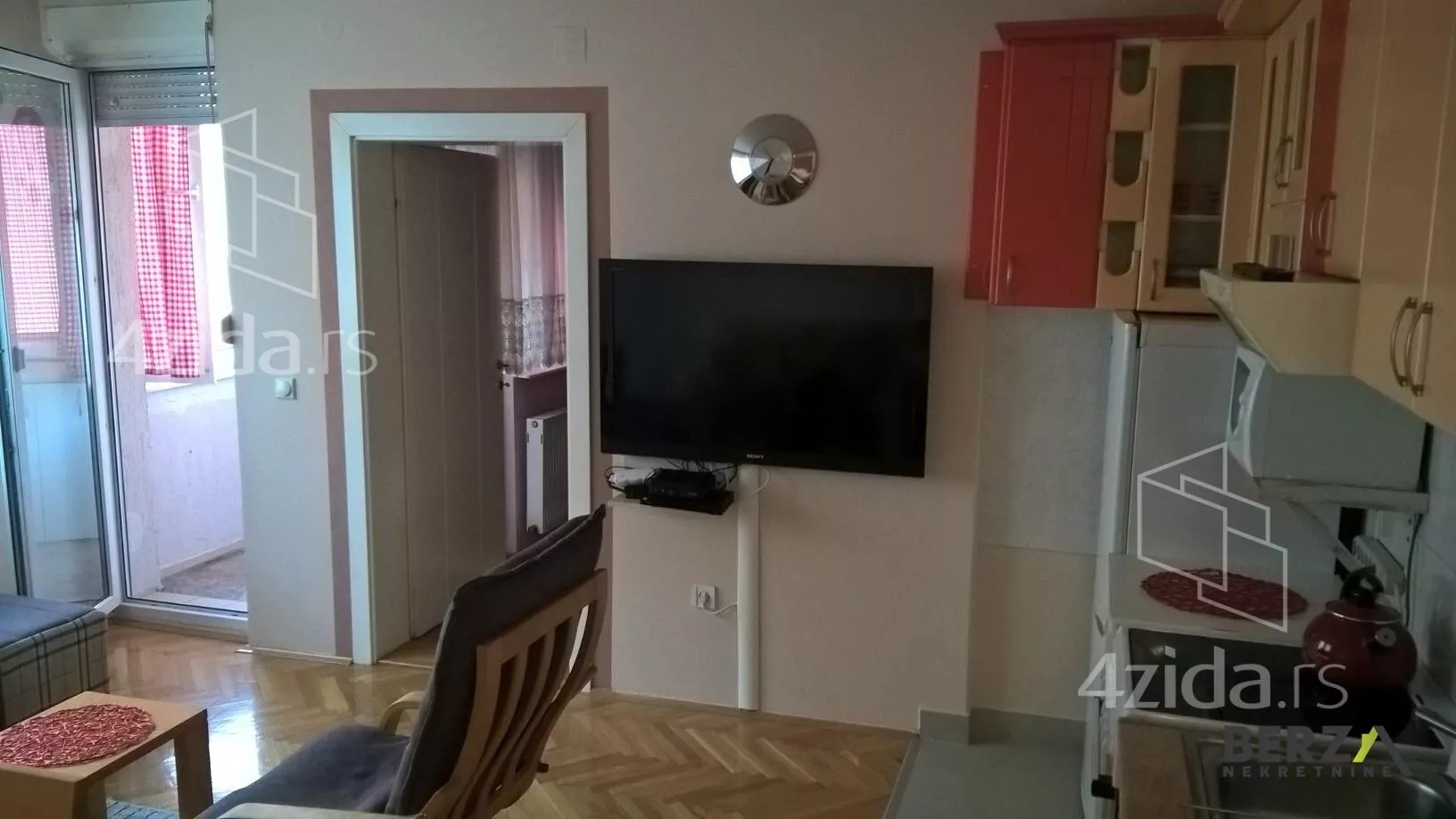 Dvoiposoban stan | 4zida