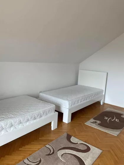 Vladimira Mitrovića 7 | 4zida.rs