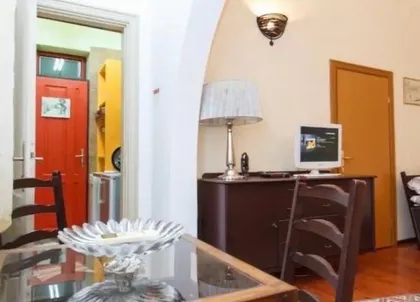Karađorđeva | 4zida.rs
