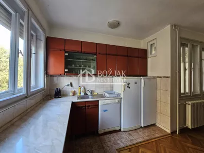 Rade Končara | 4zida.rs