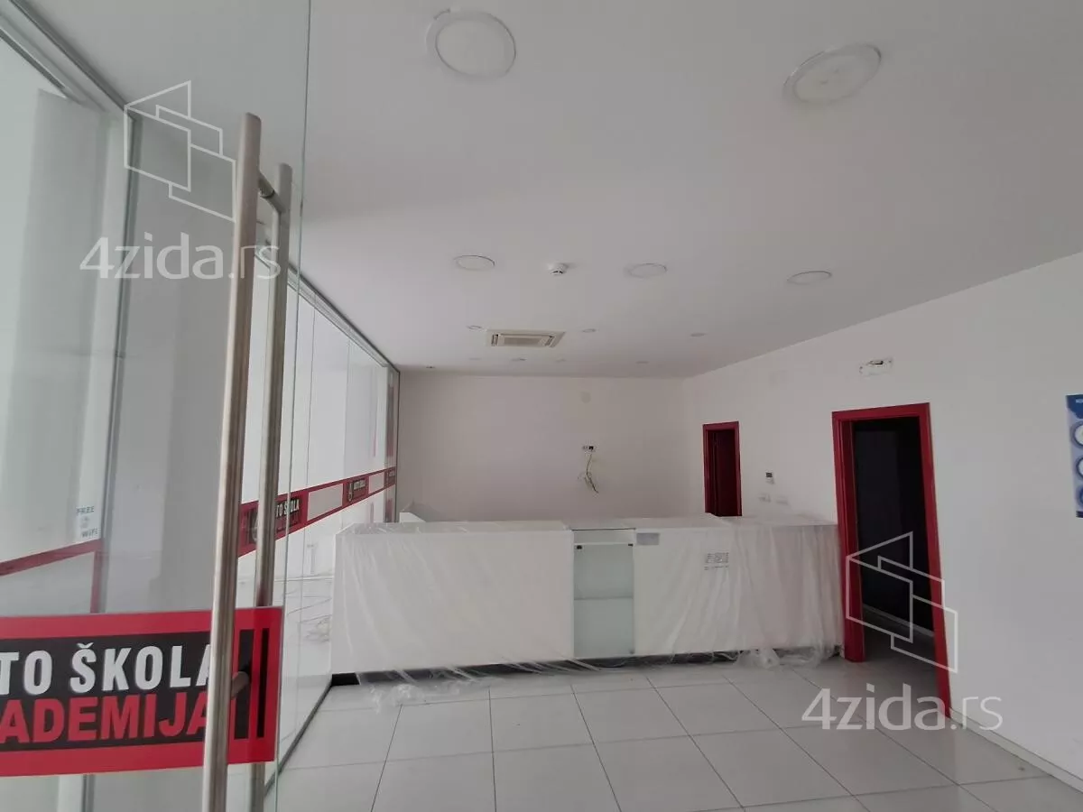 Lokal | 4zida