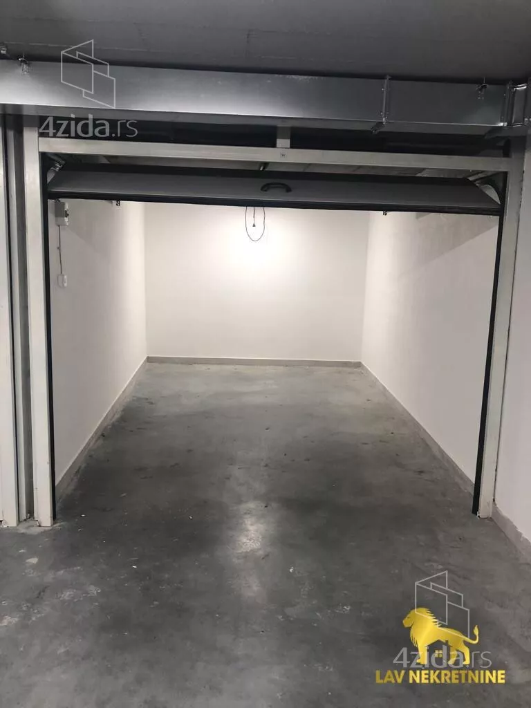 Garaža | 4zida