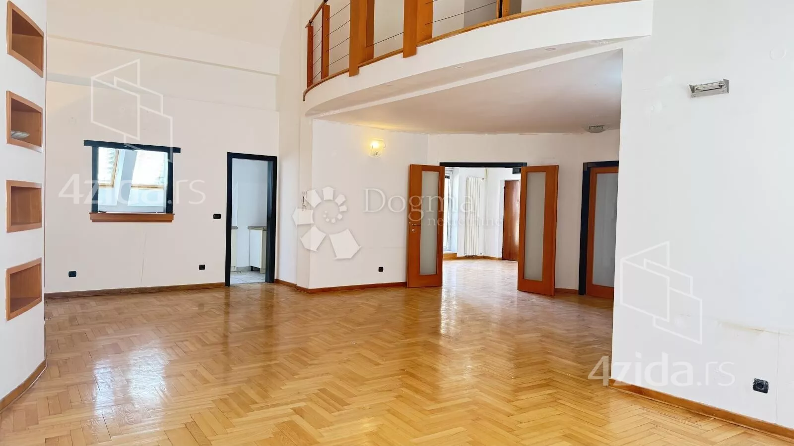 Šestosoban stan | 4zida