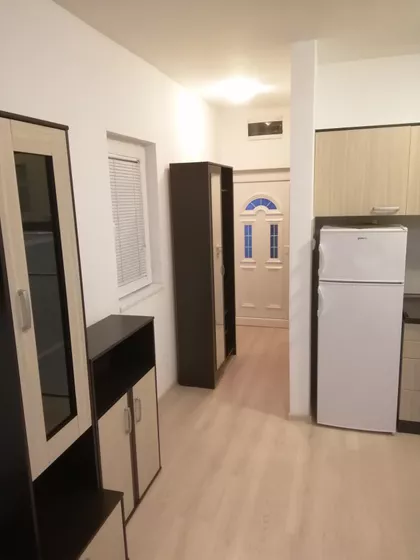 Aleksandra Deroka 8 | 4zida.rs