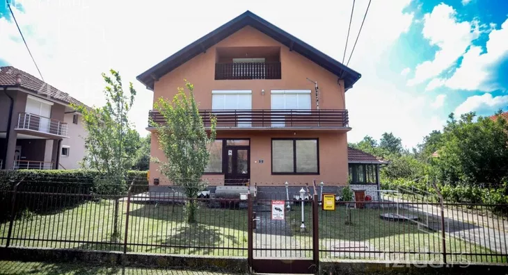 Kuća | 4zida