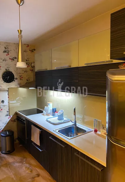 Salvadora Aljendea | 4zida.rs