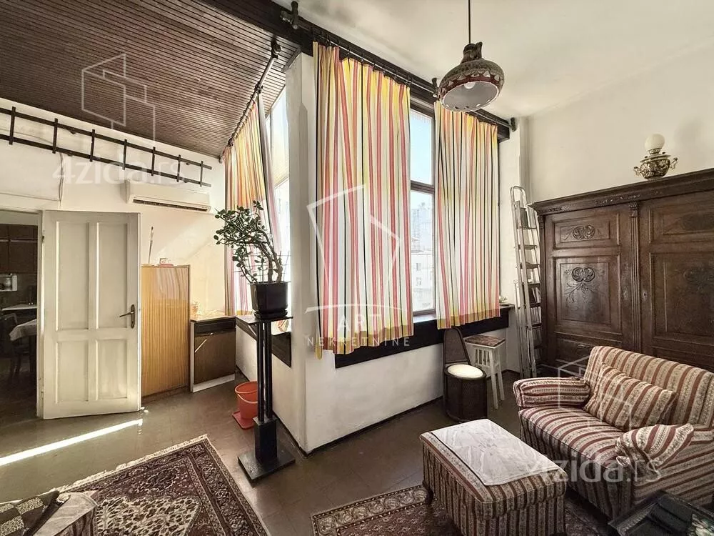 Četvoroiposoban stan | 4zida