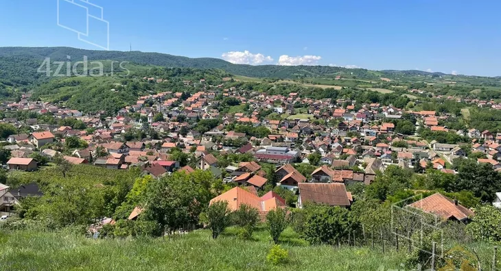 Plac | 4zida