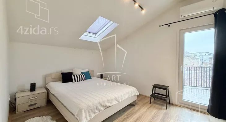 Petoiposoban stan | 4zida