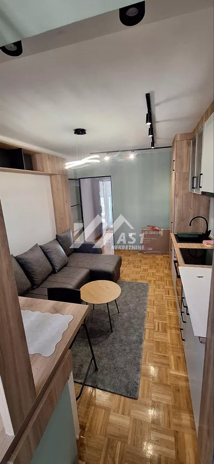 Vojvođanska | 4zida.rs