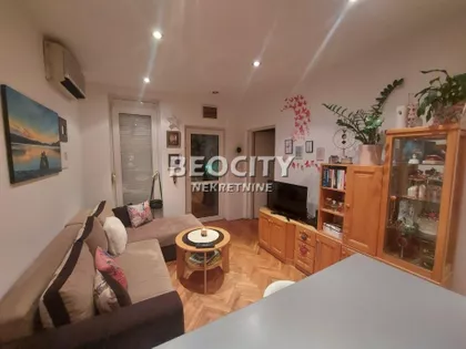 Valentina Vodnika | 4zida.rs