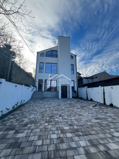 17. oktobra | 4zida.rs