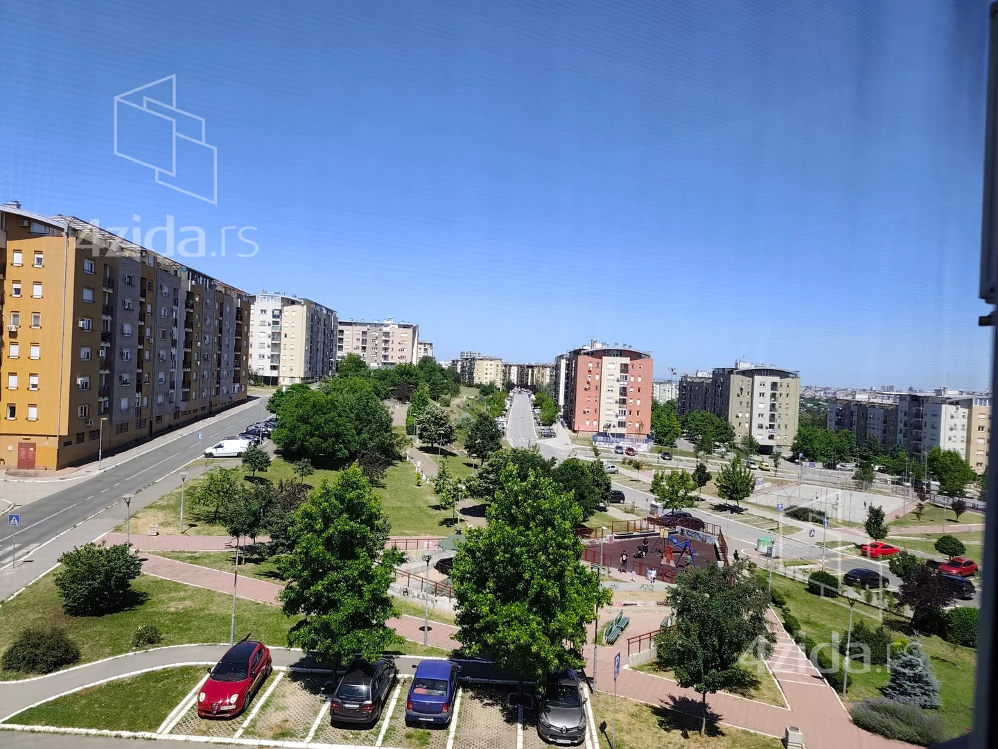 Jednoiposoban stan | 4zida