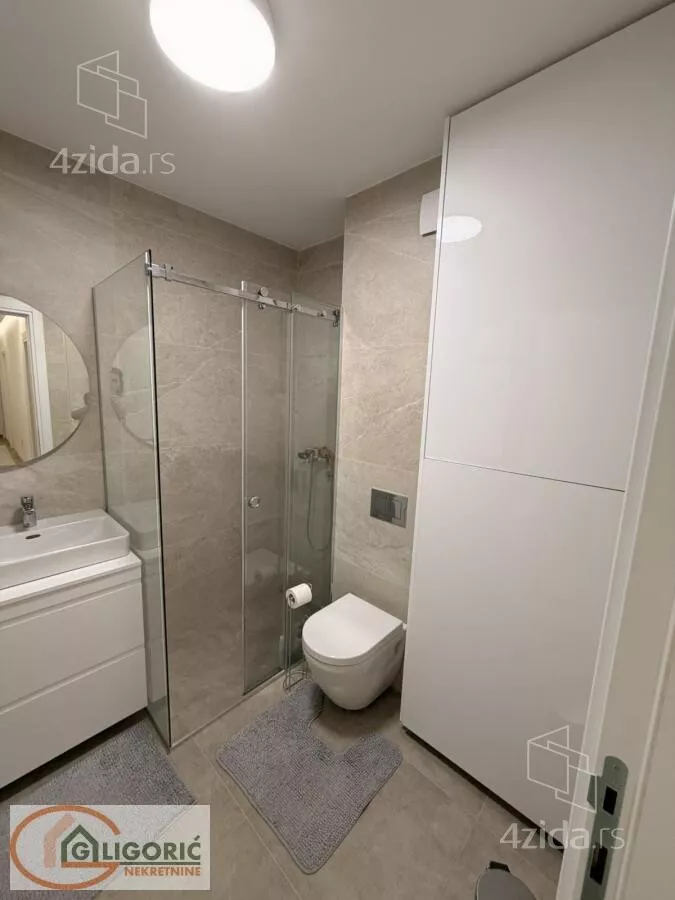 Petosoban stan | 4zida