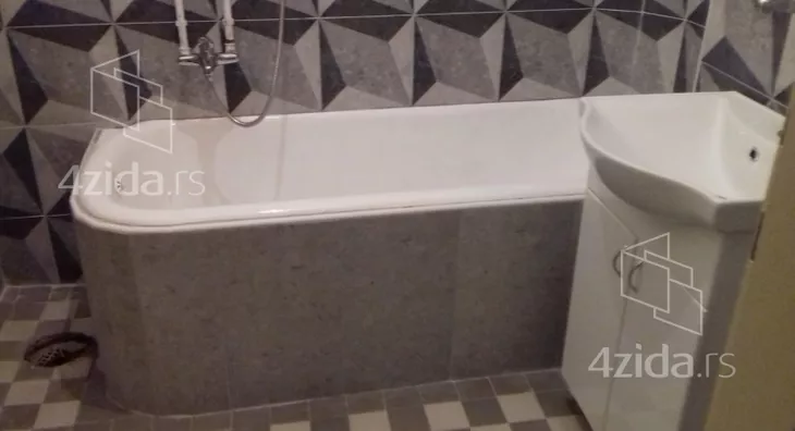 Četvoroiposoban stan | 4zida