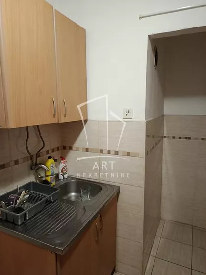 Mokroluška | 4zida.rs