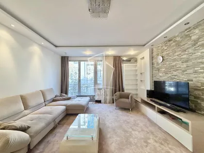 Skender Begova | 4zida.rs