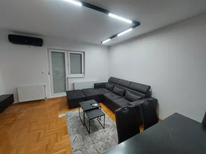 Milorada Jovanovića 31B | 4zida.rs