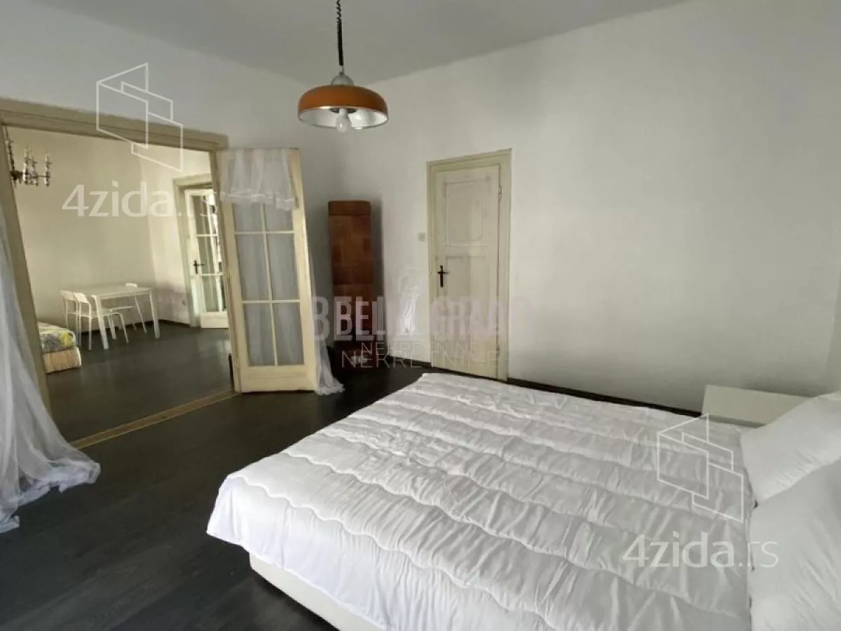 Šestosoban stan | 4zida