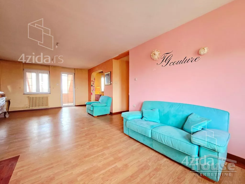 Petosoban stan | 4zida