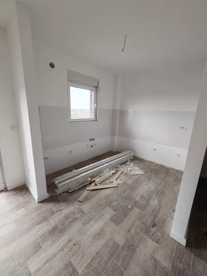 Stari Banovci | 4zida.rs