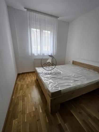 Bulevar Patrijarha Pavla (Somborski Bulevar) | 4zida.rs