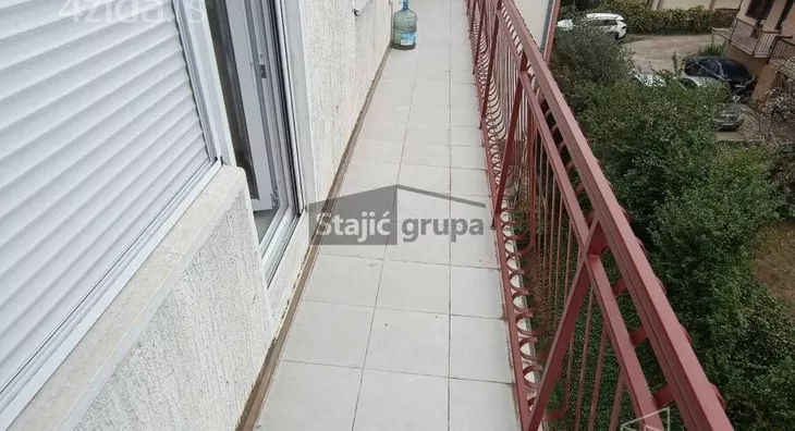 Četvoroiposoban stan | 4zida