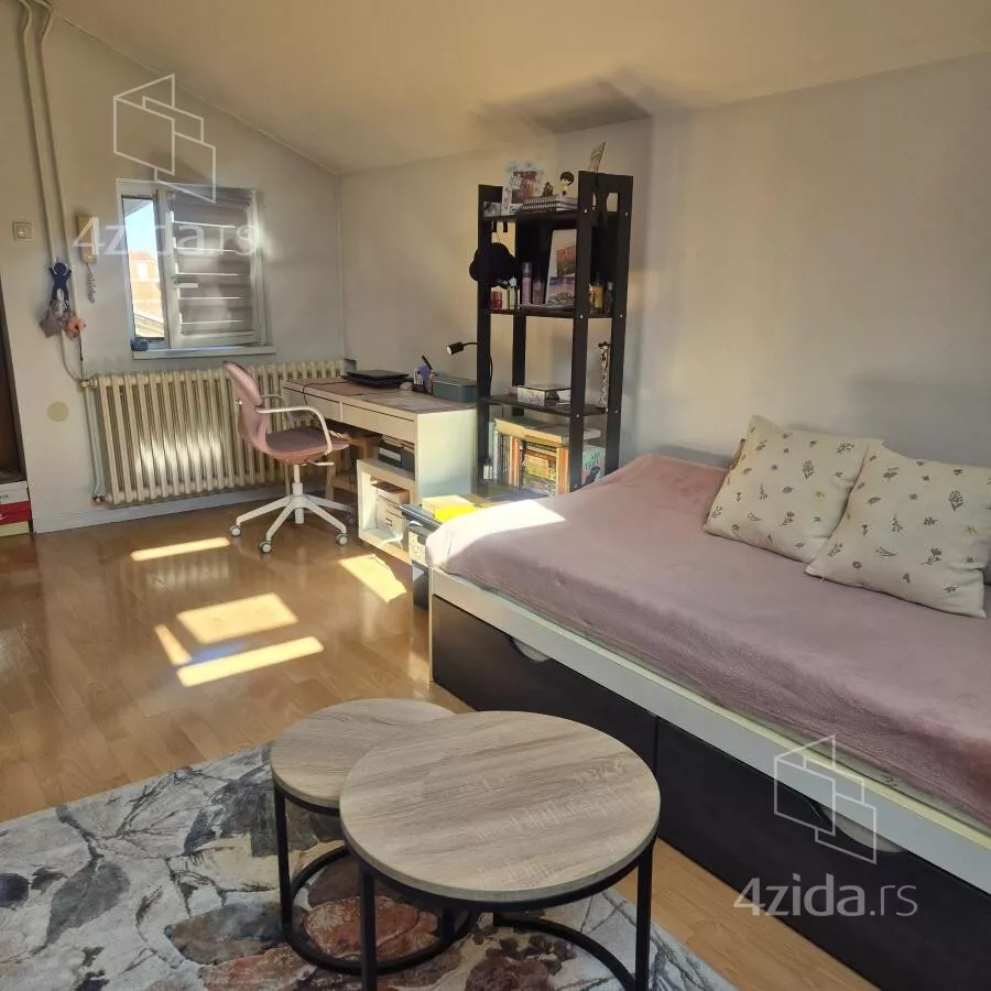 Garsonjera | 4zida
