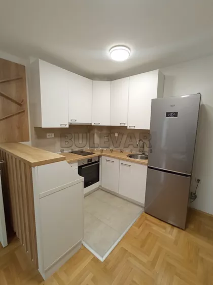 Prvomajska | 4zida.rs