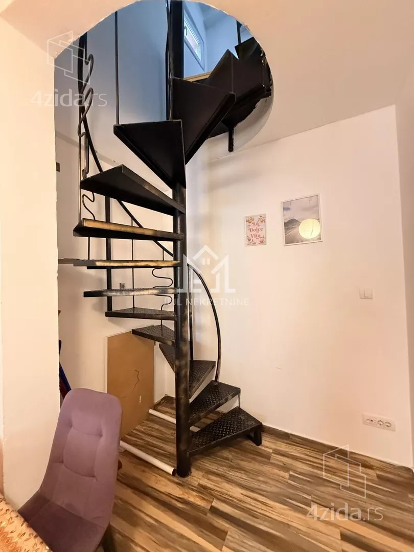 Petosoban stan | 4zida